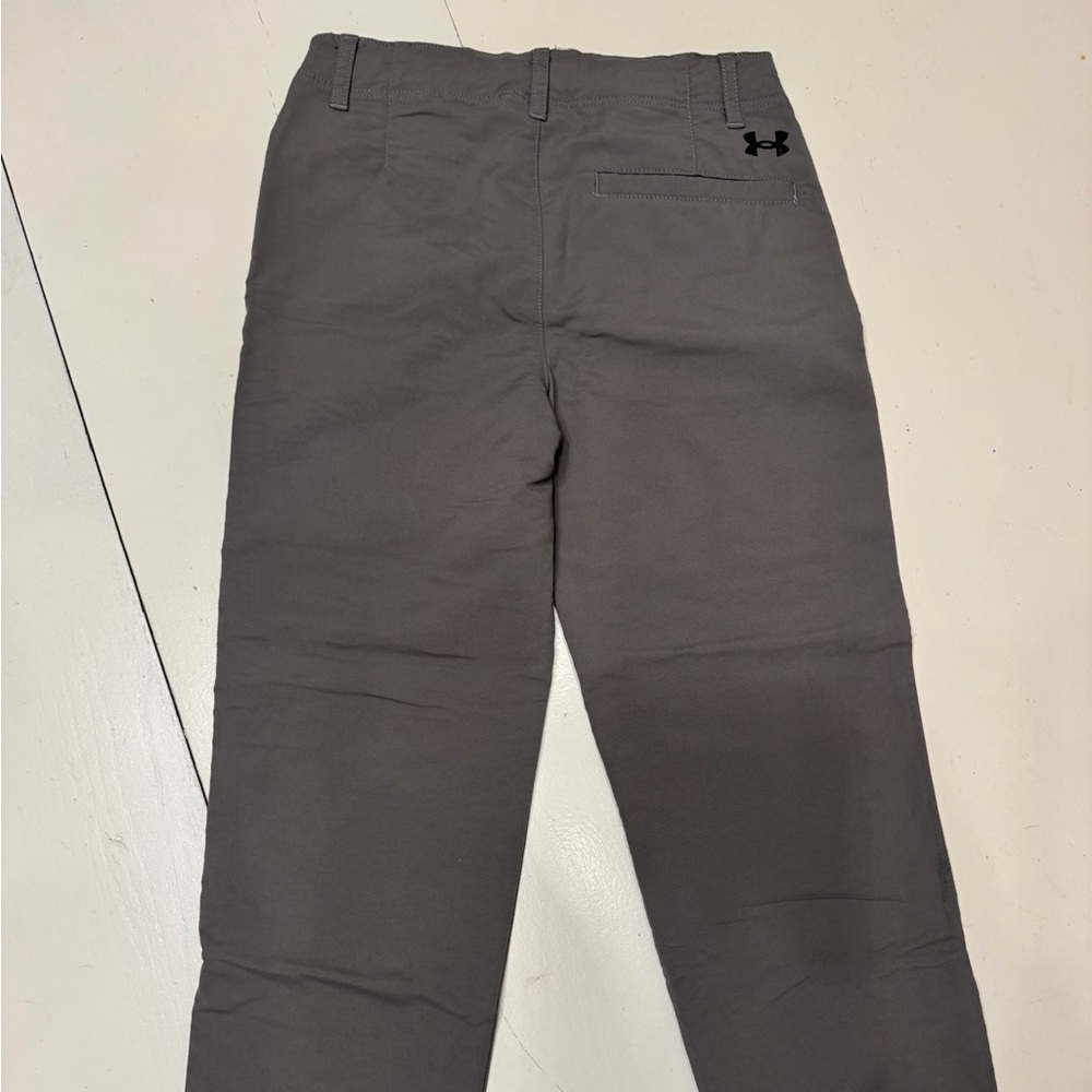 Boys size 7 Under Armour golf pants